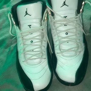 Jordan | Shoes | Jordan 2 Retro Taxi 213 Only Released 2  display picture 3
